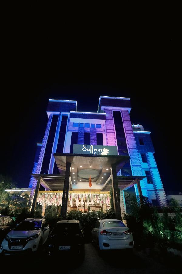 Hotel Saffron Leaf Dehradun Buitenkant foto