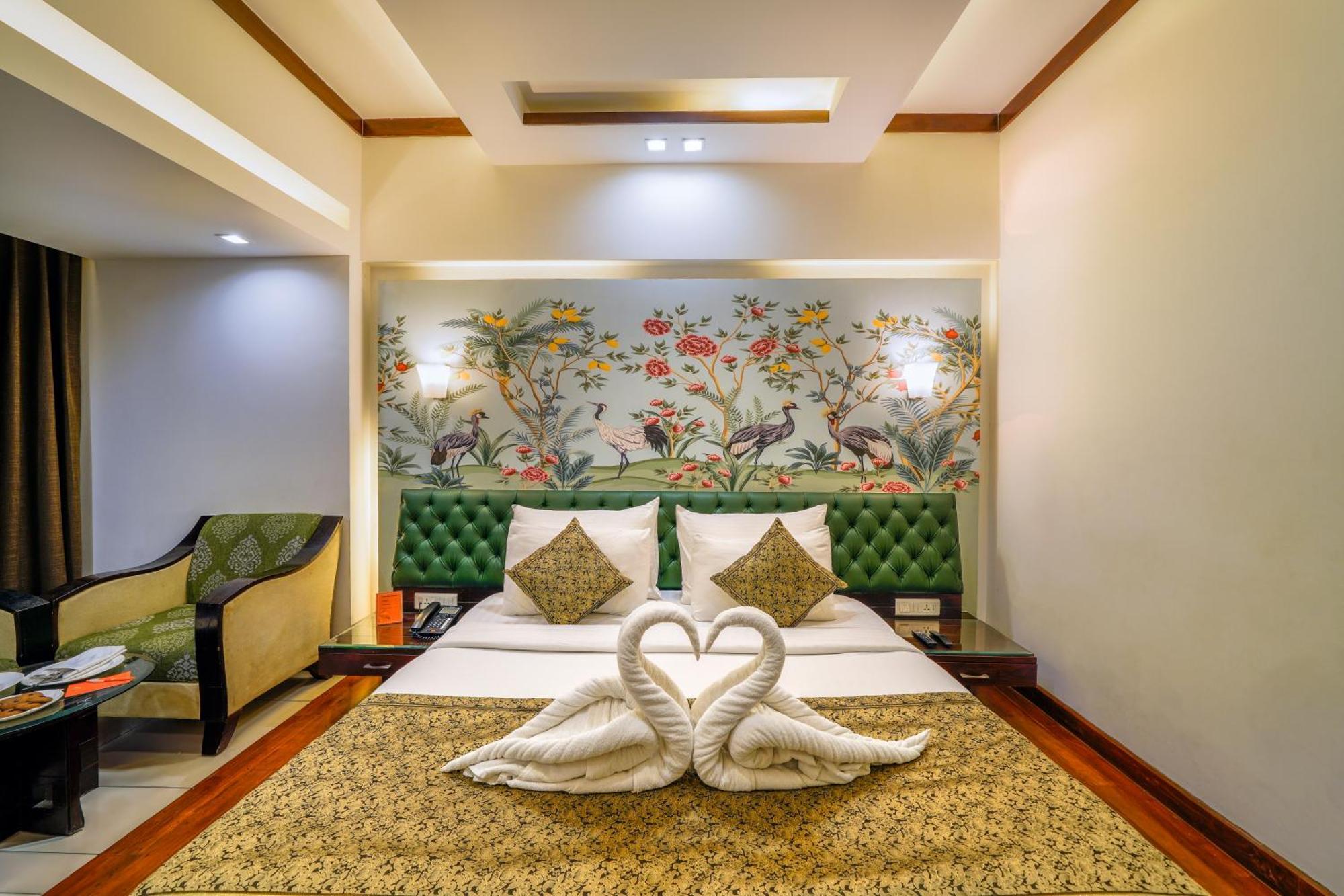 Hotel Saffron Leaf Dehradun Buitenkant foto